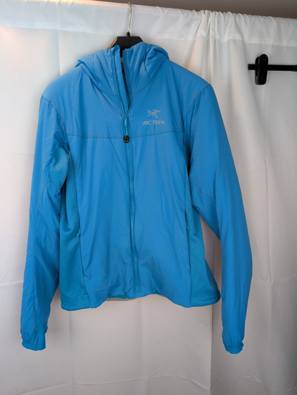 Arc'teryx Atom LT Hoody Women's Size M Blue Synthetic Insulated Jacket in VGUC